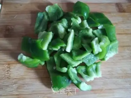 Make Pepper fried eggs step 0