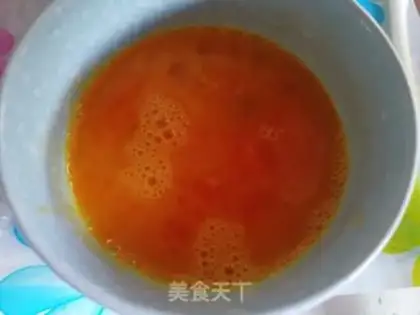 Make Pepper fried eggs step 1