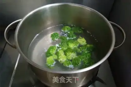 Make Shrimp tofu soup step 5