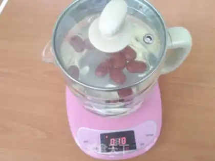 Make Lily