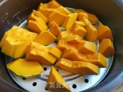 Make Pumpkin step 1