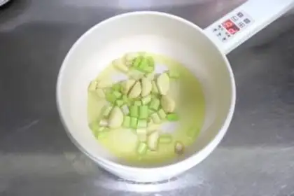 Make Chicken wings, tofu step 2