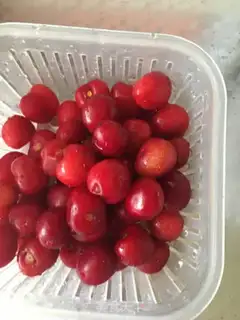 Make The cherries step 0