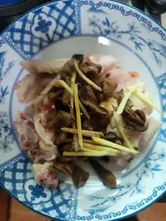 Make Soybeans, mushroom steam chicken step 2