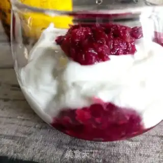 Make The flowers make yogurt step 5