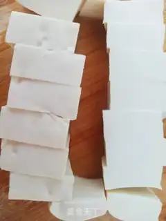 Make Seafood mushrooms and tofu pills step 1