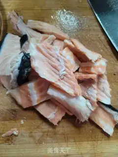 Make Fried salmon bones step 0