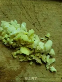 Make Fried salmon bones step 1