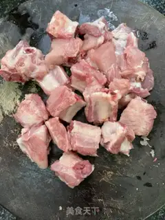 Make Four seasons of bean ribs step 0