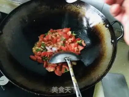 Make Tomato egg noodles step 2