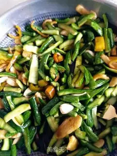 Make Precious cucumber step 18