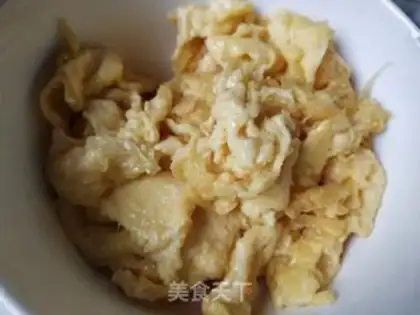 Make Five-coloured rice fried rice step 3