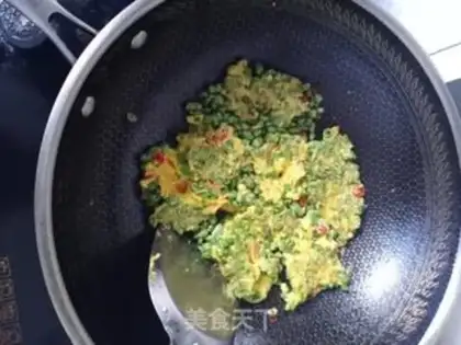 Make Soybeans fried eggs step 8