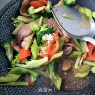 Make Spicy pepper and broccoli step 14