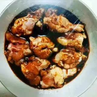 Make Burn the chicken wings step 1