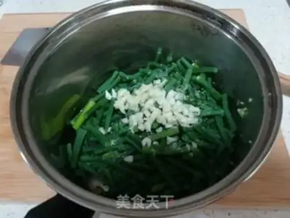 Make Pire oil with beans step 3
