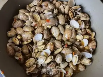 Make Thirteen fragrance clams step 13