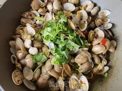 Make Thirteen fragrance clams step 15