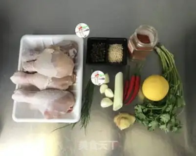 Make Pyramid hands tore chickens step 0