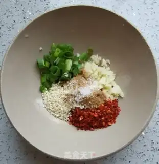 Make Sour spicy noodles step 1