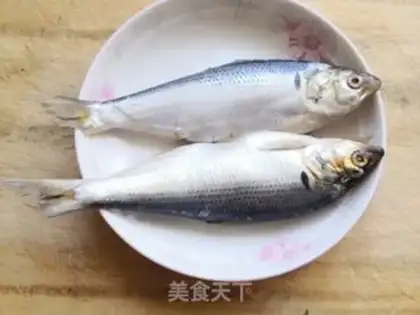 Make A fried mackerel step 0