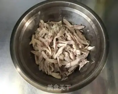 Make Pyramid hands tore chickens step 12