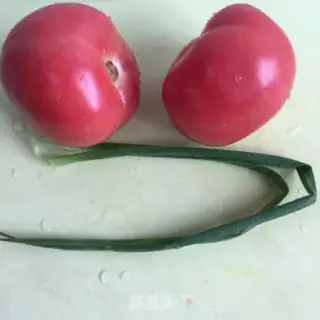 Make Tomato fried eggs step 0