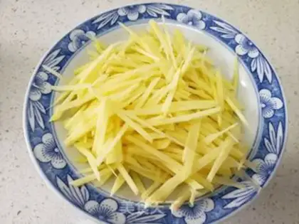 Make Potato-cracked tomatoes step 0