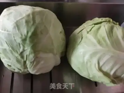 Make Pork and cabbage step 1