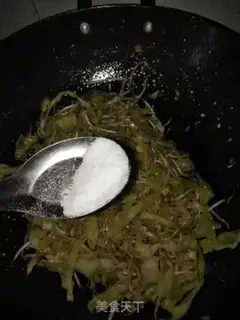 Make Eggs and pancakes step 6