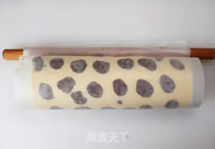 Make Sexy panther cake roll step 13