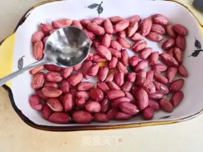 Make Flying peanut rice step 1
