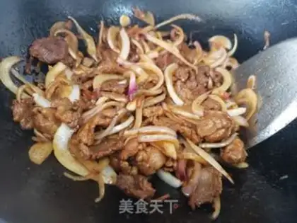 Make Onion fried lamb step 6