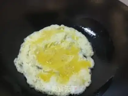 Make Potato cabbage fried eggs step 3