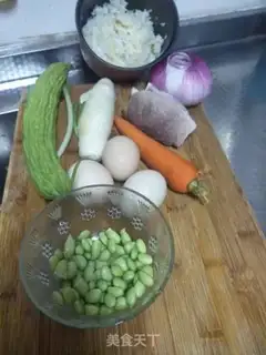 Make Yangzhou fried rice step 0
