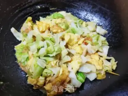 Make Potato cabbage fried eggs step 9