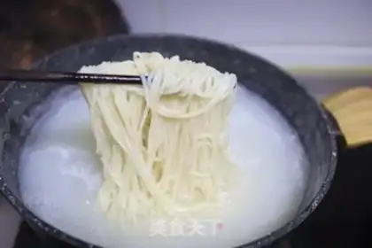 Make Egg pepper noodles step 8