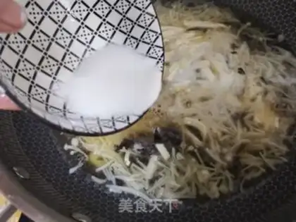 Make Gold needles, tofu soup step 5