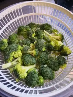 Make The broccoli step 0