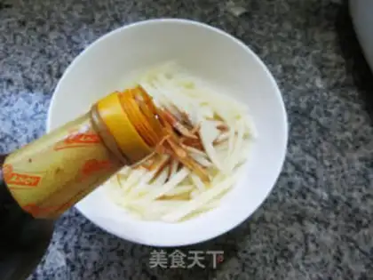 Make X-O SAUCE AND WHITE step 5