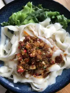Make Sour spicy noodles step 4