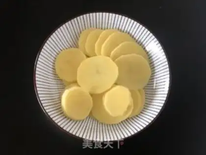 Make Cheese mashed potato ball step 0