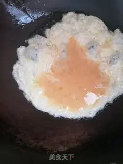 Make Onion fried eggs step 1