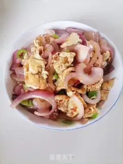 Make Onion fried eggs step 5