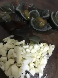 Make Pyramid eggs step 2