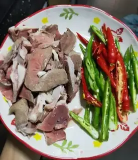 Make Chili fried pork heart step 0