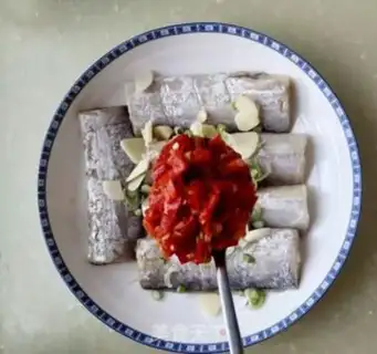 Make Pepper chopping steamed fish step 2