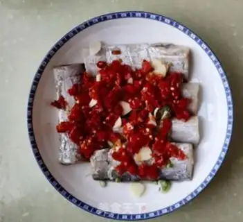 Make Pepper chopping steamed fish step 3
