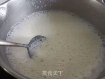 Make Homemade marshmallow ice cream step 2