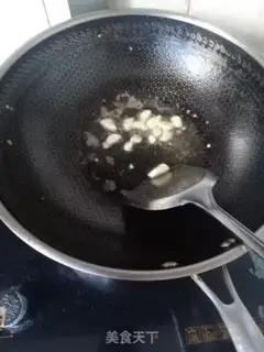 Make Garlic potato leaves step 2